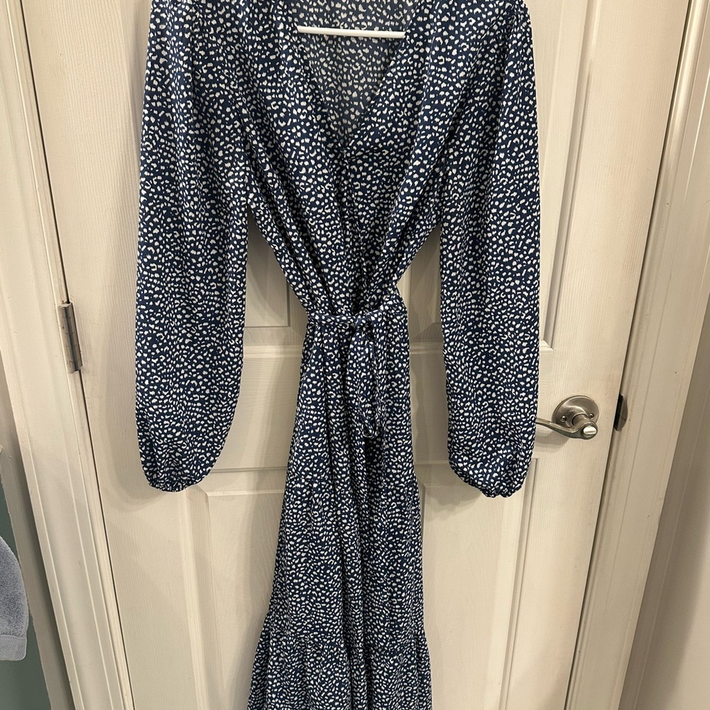 Chic Navy Long Sleeve Dress